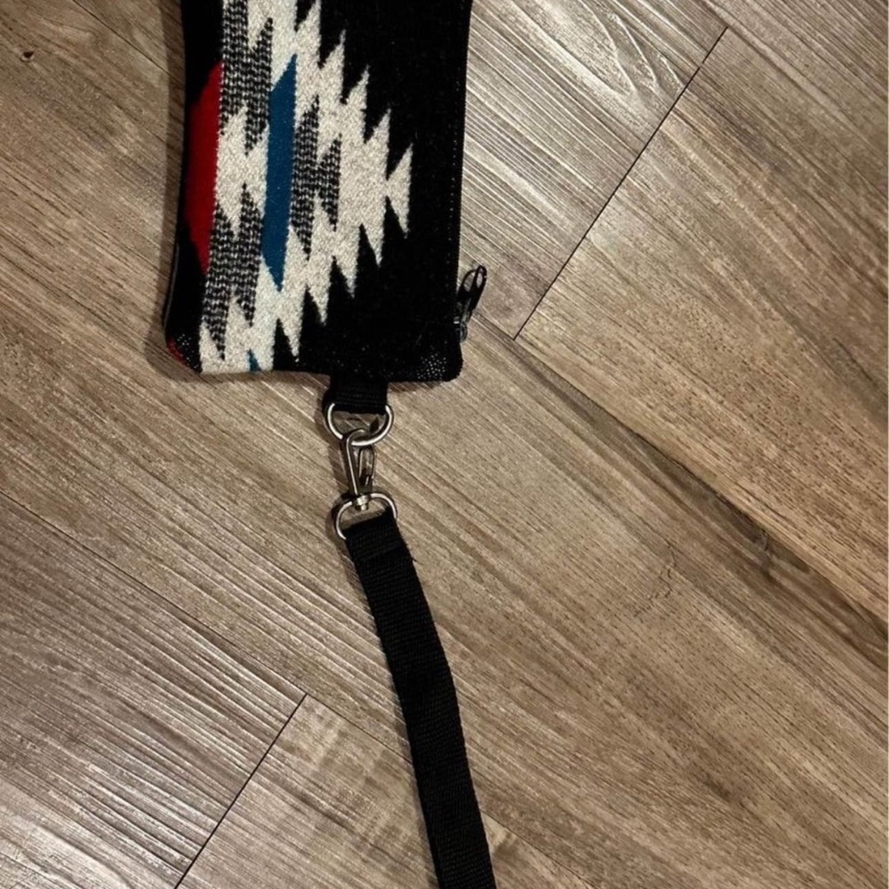 Pendleton Black Wristlet with Geometric Design